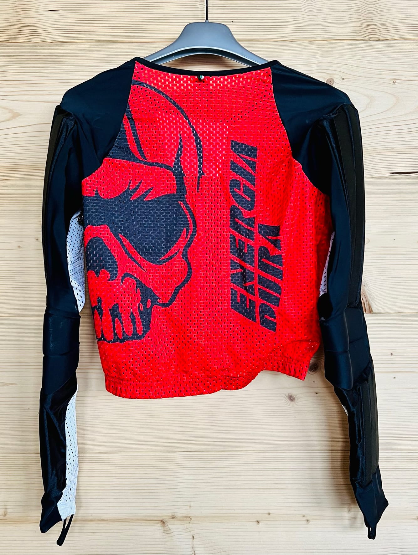 Gilet protection rouge – Image 2